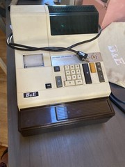 B&E Electronic Cash Register With Case R-200 Model W Keys Manual Parts/restore