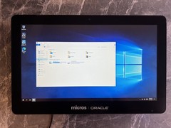 Oracle Micros Workstation 6 Celeron 4305UE 2.00 GHz 8GB RAM 64GB SSD Touch POS
