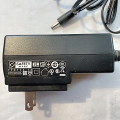 Honeywell Captuvo SL22 Enterprise Sled for Apple iPod Touch Gen 5, 6 7+charger