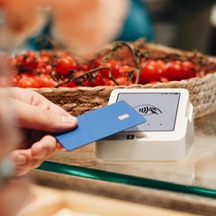 Solo Credit Card Reader & Charging Station Bundle