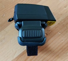 FS01 Mobile Barcode Scanner 1D Bluetooth Wearable Ring-style Mini Finger Scanner
