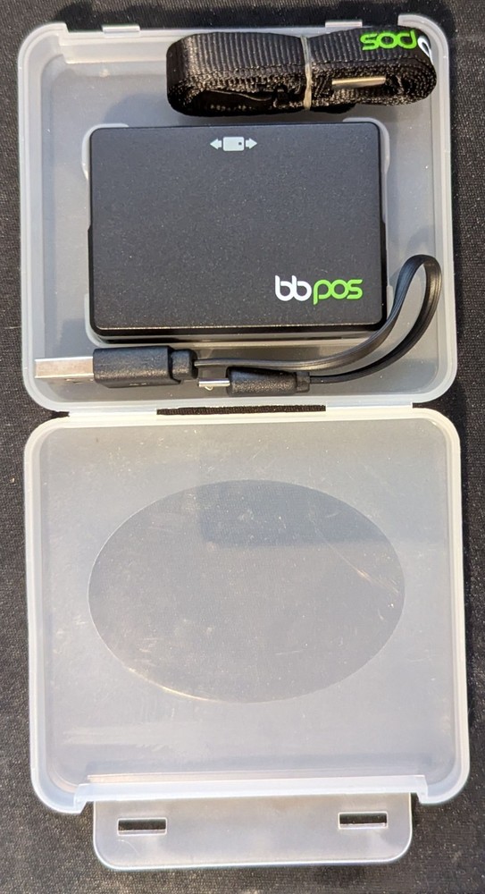 BBPOS Chipper Bluetooth Card Reader 2AB7X Black w/ Case Cord Strap