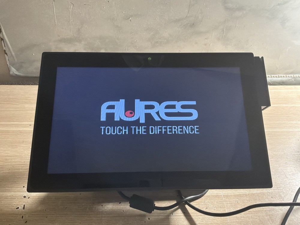 Agilisys J2 240 Touch Screen POS / NO HDD/for Parts /JUA3293