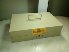 MMF Industries Steel Secure Combination Cash Box. Excellent Quality & Condition