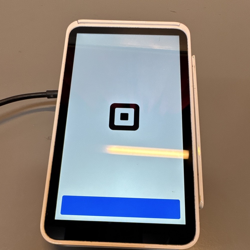 Square Terminal Credit Card Payment Terminal POS Reader Touchscreen – White