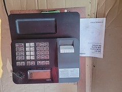 Casio PCR-T273 Electronic Cash Register With All 3 Keys. Good Condition.