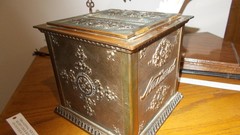 NCR NATIONAL BRASS AND BRONZE GLASS RECEIPT CASH BOX W KEY WORKING