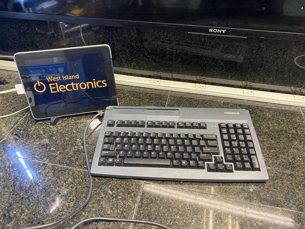 Cherry MY 7000 Keyboard W/ Card Reader G81-7000LPDUS-2 / 02