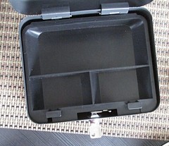 Honeywell branded cash box with interior tray, C516-3