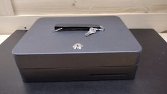 Royal Sovereign RSCB-300, Deluxe Cash Box, Safety Deposit Slot