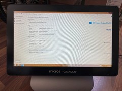 Micros 610 workstation 7339597 with power base 4gb mem 64gb ssd win8