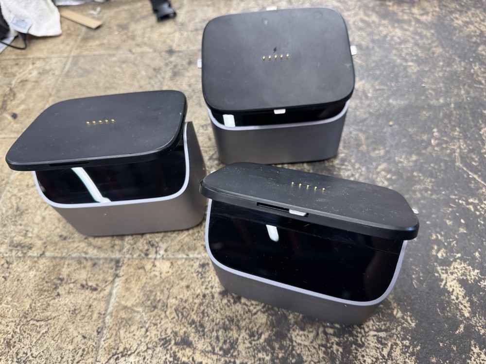 Lot of 3 Shopify S1803B S1803 Lightning USB Retail Stand Base only