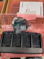 1 x Honeywell Dolphin 60S Scanphone & Captuvo SL42H Common-QC-1 Quad Charger