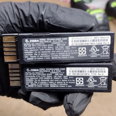 Lot of 2- Zebra DS3678-ER2F003VZWW Cordless Scanners w/Bttrs – No Charger – USED