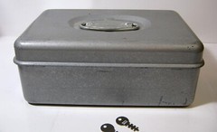 Vintage Union Steel Utilco Metal Cash Lock Box w Keys