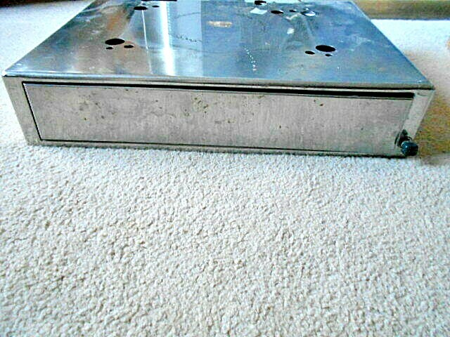 Metal Silver Cash Drawer w/10 compartments and key lock – 17-1/2″x13-1/2″x4″