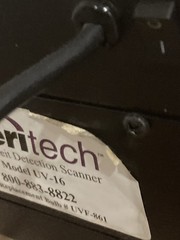 UVeritech Fraud Fighter Counterfeit Money Bill Detector ID Licenses CC UV Light