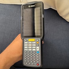 Zebra MC330L Mobile Computer Scanner Main Unit With Battery NEEDS REPROGRAM a