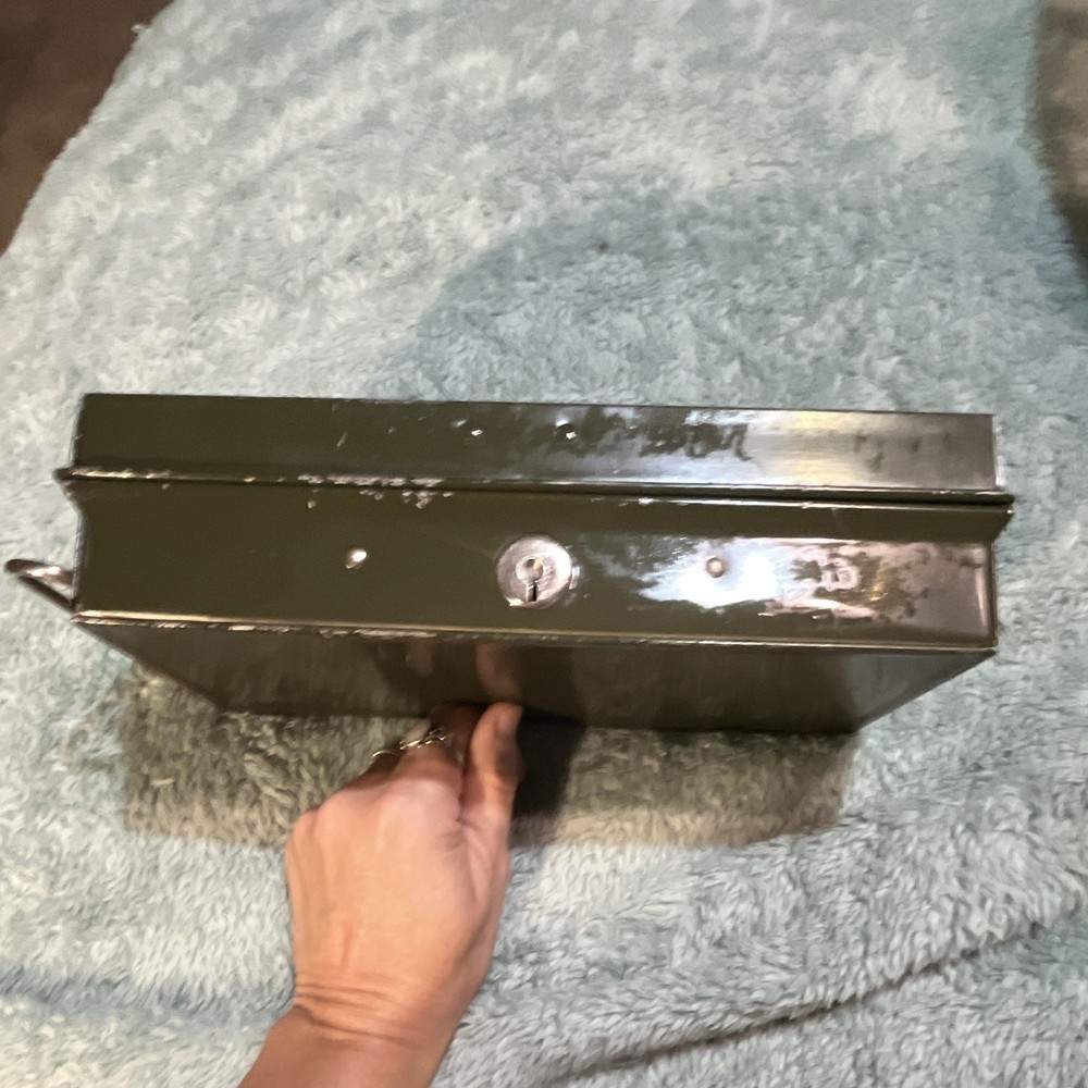 Green Metal Military Style Cash Box Key Lock with Carry Handle Portable No Key