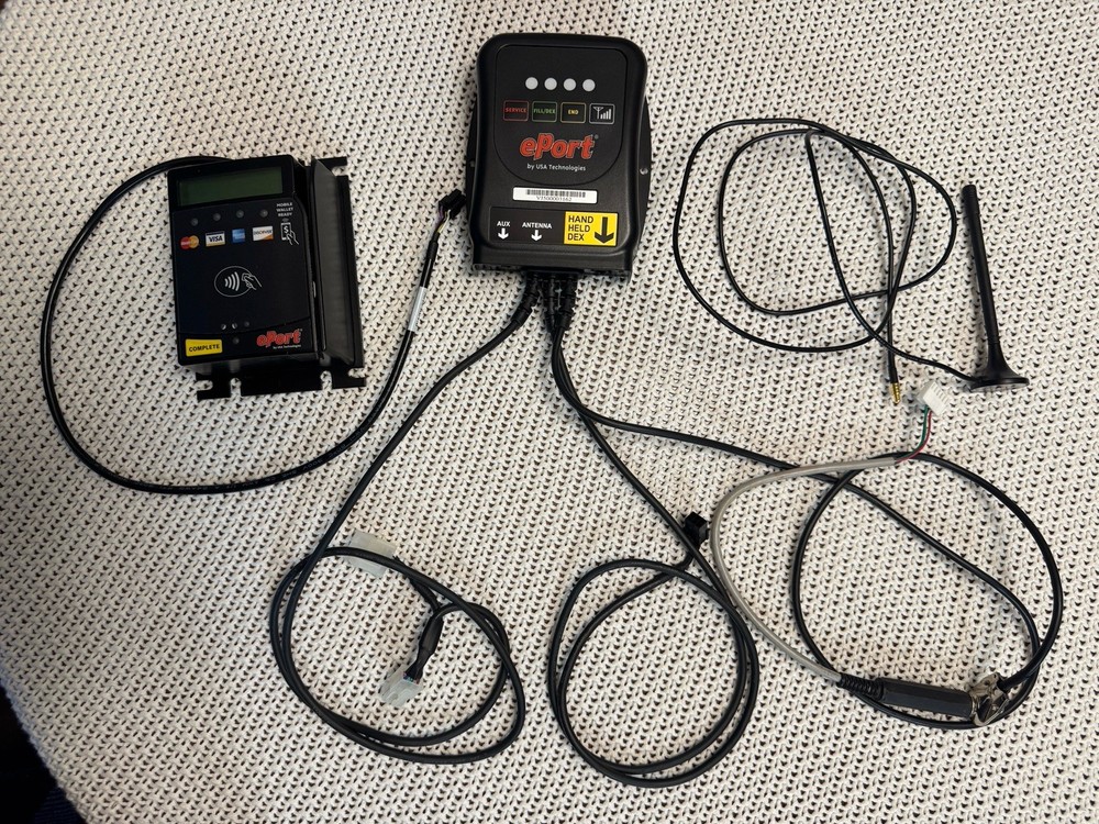USA Technologies ePort Credit Card Terminal Wired with Antenna and Cables