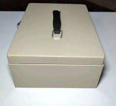Vtg. MMF Industries Cash Metal Lock Box, no key 11″W x 7.75″D x 4″H