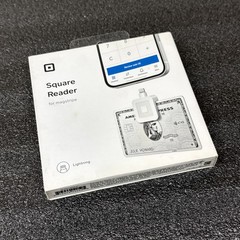 Square A-SKU-0523-01 Reader for Magstripe iPhone Lightning Connector New Sealed