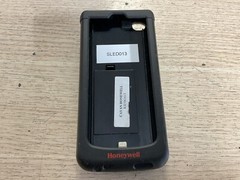 HONEYWELL SL-ES-C CAPTUVO BARCODE SCANNER SLED FOR IPOD TOUCH LOT OF 55/FRA1000