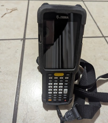 Zebra MC3300 Mobile Computer Barcode Scanner – MC330K-GI3HA3US01