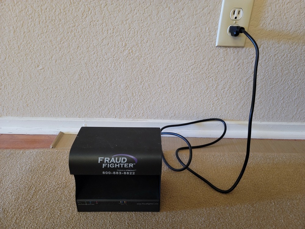 Fraud Fighter UV Counterfeit Bill Detection Scanner UV-16
