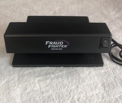 Fraud Fighter Counterfeit Money Detector – Electric – New in Box – Model UV-4