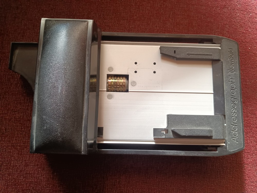 DataCard Vintage American Express Addressograph Manual Credit Card Machine