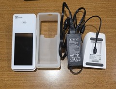 Clover Flex Handheld POS System Model C403 with 2 K400 Cradles WiFi