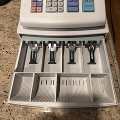 Sharp XE-A102 Electronic Cash Register – Turns On – KEYS NOT INCLUDED – READ