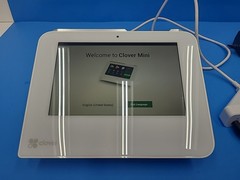 Clover Mini Wi-Fi C300 POS System w/ Triangle Hub and Power Cord