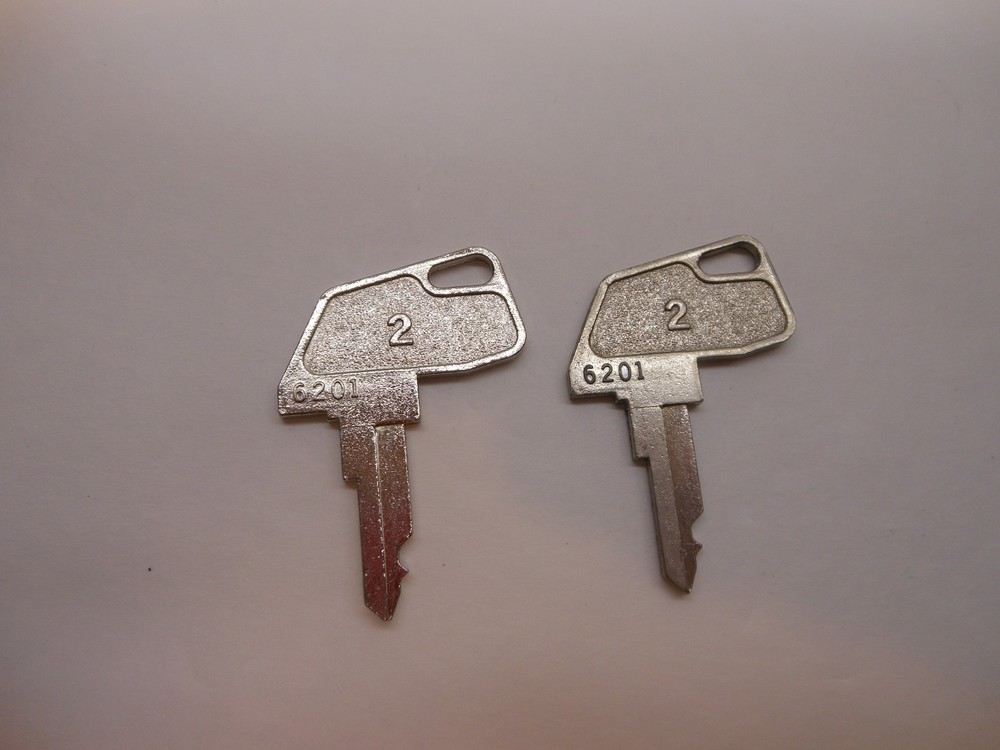TEC Toshiba Cash Register 2 “USED” Vintage Number 2 Clerk Keys # 6201