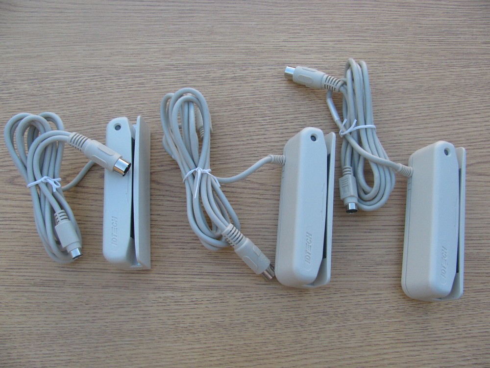 ID-TECH 5 PIN WCR3331-12 80000-0017 Credit Card Reader lot of 3