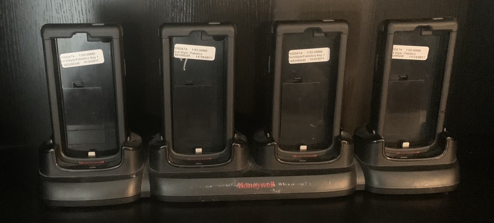Honeywell Captuvo SL22 Sled Barcode Reader IPOD Touch 5 6 7 GEN With Card Slider