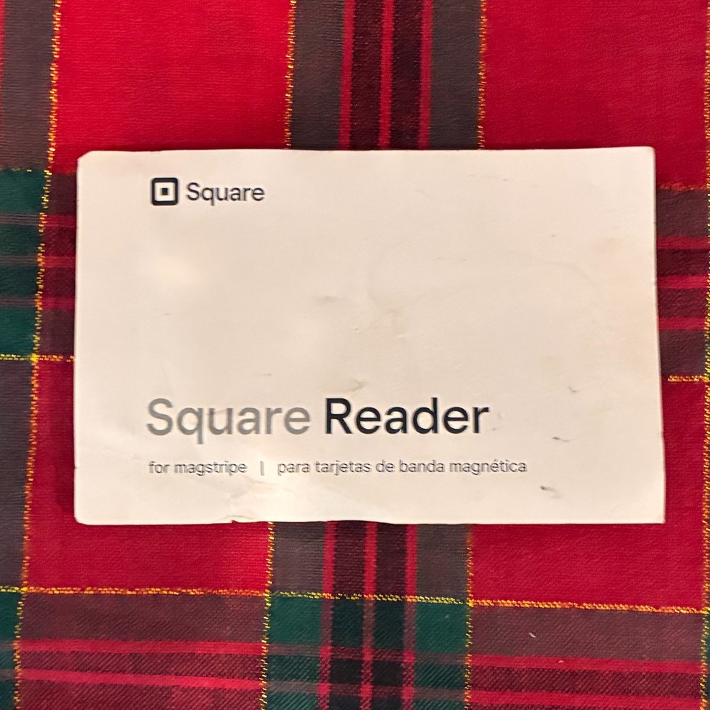 Square Reader for Magstripe Lightning Connector w/ Box & Instructions