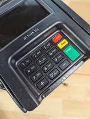Ingenico ISC Touch 250 Credit Card Terminal Reader ISC250-31P3774B *UNTESTED*