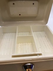 Vintage Metal Cash Box Lockable Cream 2 Keys Made in Taiwan