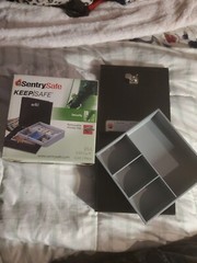 Sentrysafe KeepSafe DS-1 Portable Security Safe With Key Lock & Money Tray Black